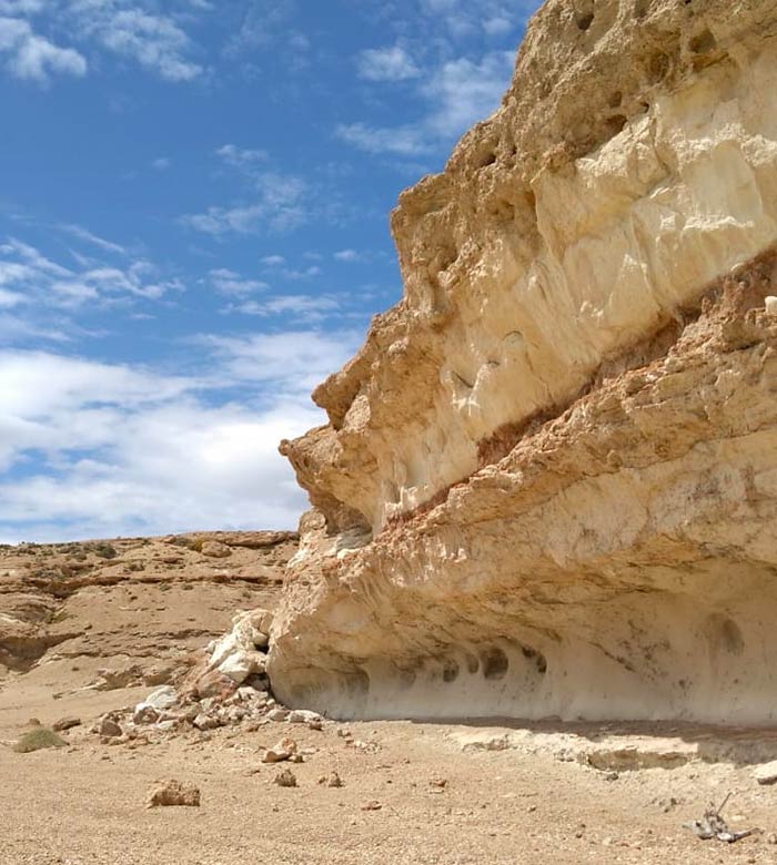 Rancho Patagonico Patagonia Argentina Santa Cruz Chubut Tierra del Fuego Turismo El Piramide Jaramillo Bosque Petrificado Desierto Jurasico Dinosaurios Ruta Tiempo Motos Off Road Experiencia Estancia Campo